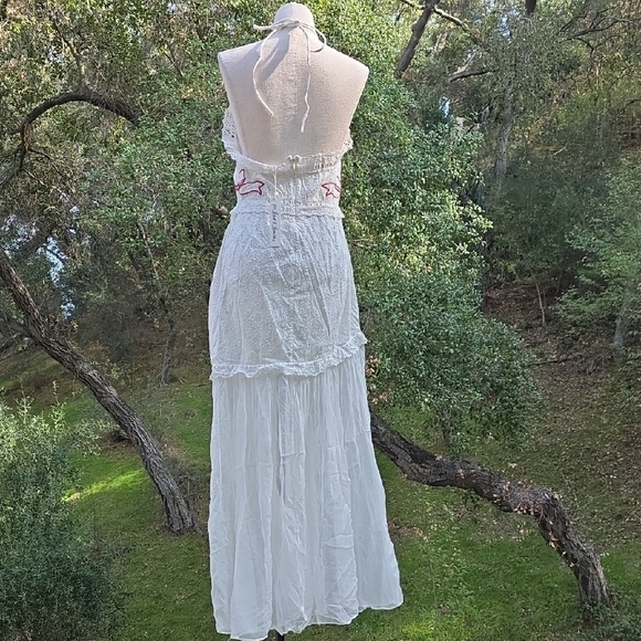 NWT FOR LOVE AND LEMONS MI AMORE EMBROIDERED HALTER NAT WHITE MAXI DRESS SIZE M - Picture 7 of 9